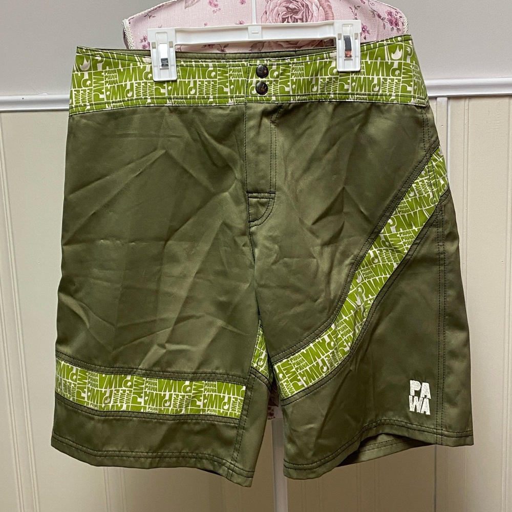 PAWA SurfBoard Shorts Size 32